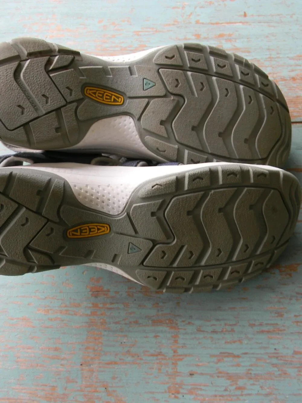 Keen Astoria West Sandals Womens 10 Grey WHITE Hiking Waterproof Trail Shoes